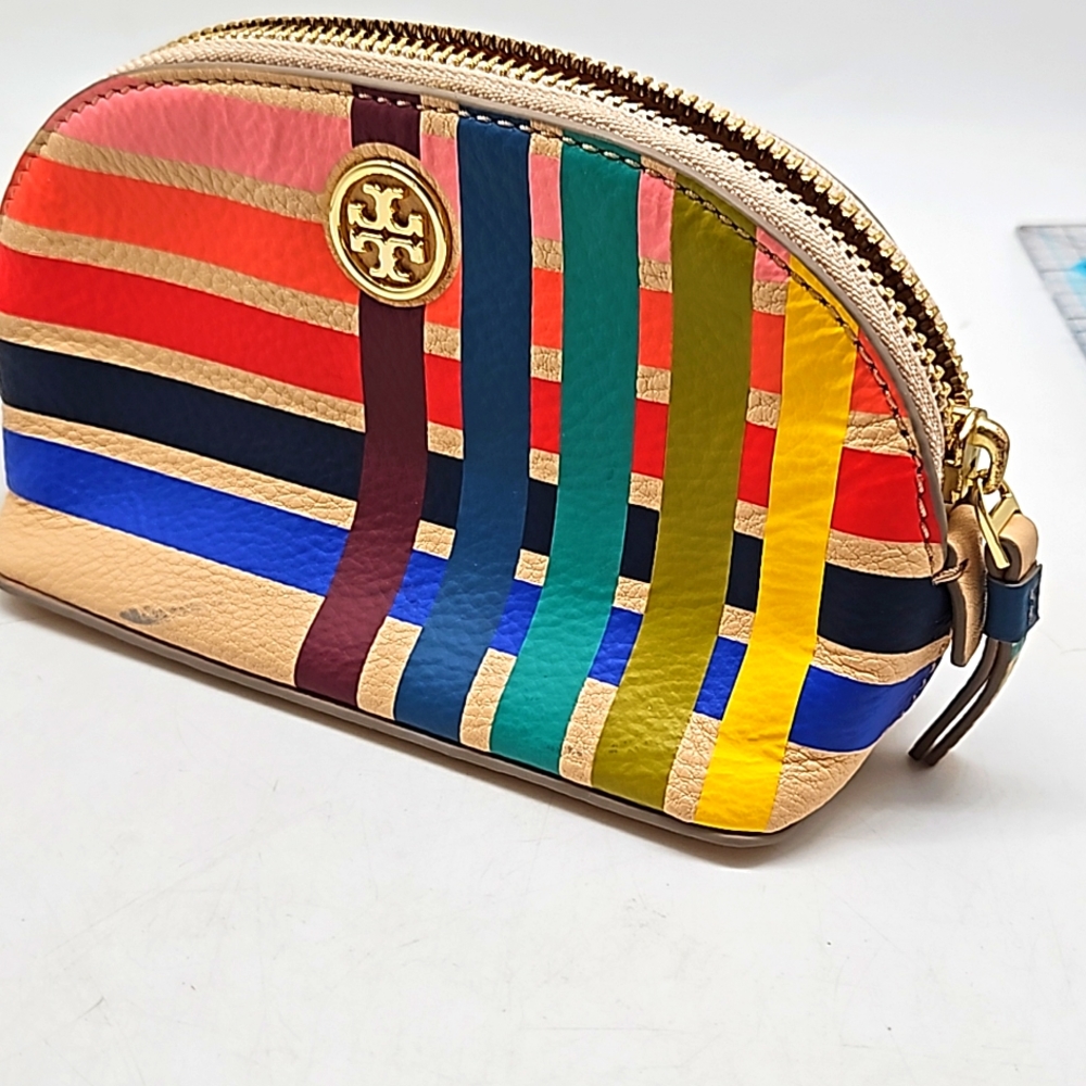 Small cosmetic bag